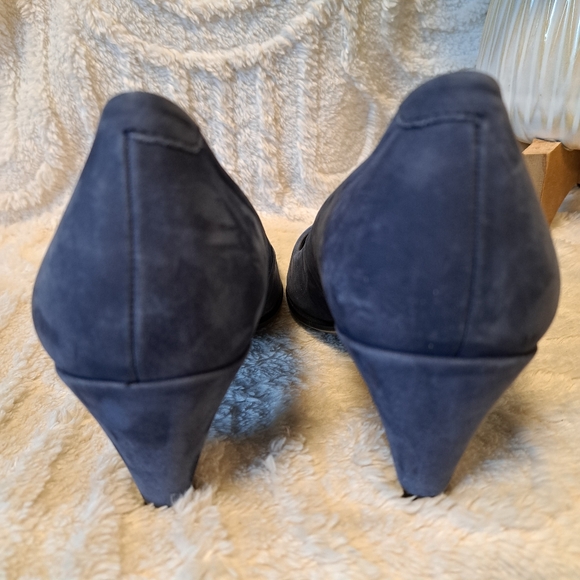 ECCO Blue Suede Kitten Heels Pointed Toe Leather Pumps Women's Size 38 US Sz 7 - Picture 6 of 10
